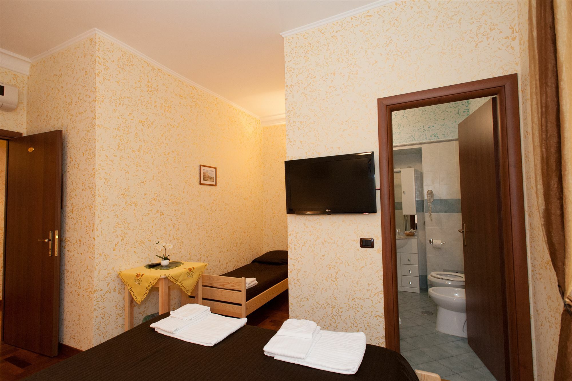 St. Peter'S Rooms Рим Экстерьер фото